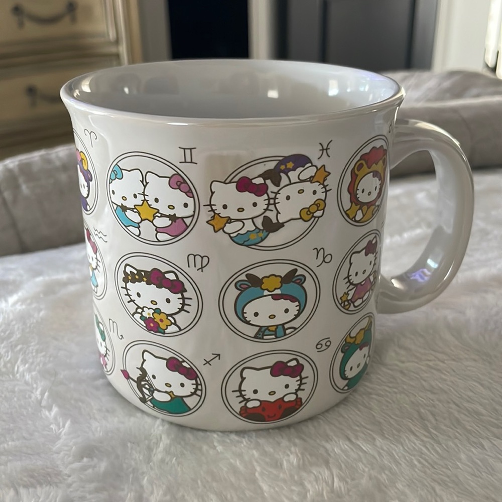 Hello kitty, astrology mug